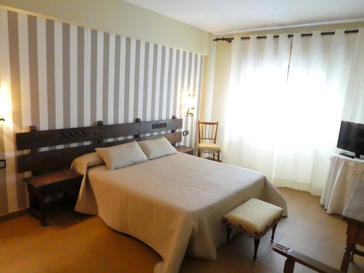 Hotel Barbacedo Mijares  Ngoại thất bức ảnh